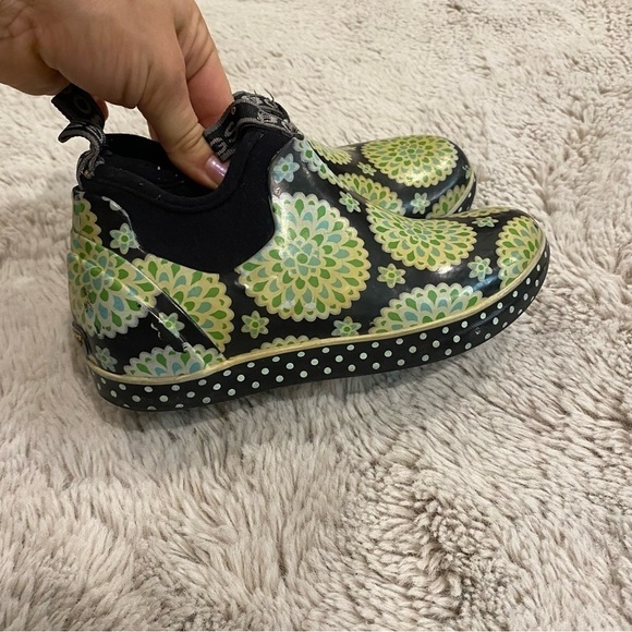 Bogs short water proof shoes floral green black 2 girls - Picture 4 of 6